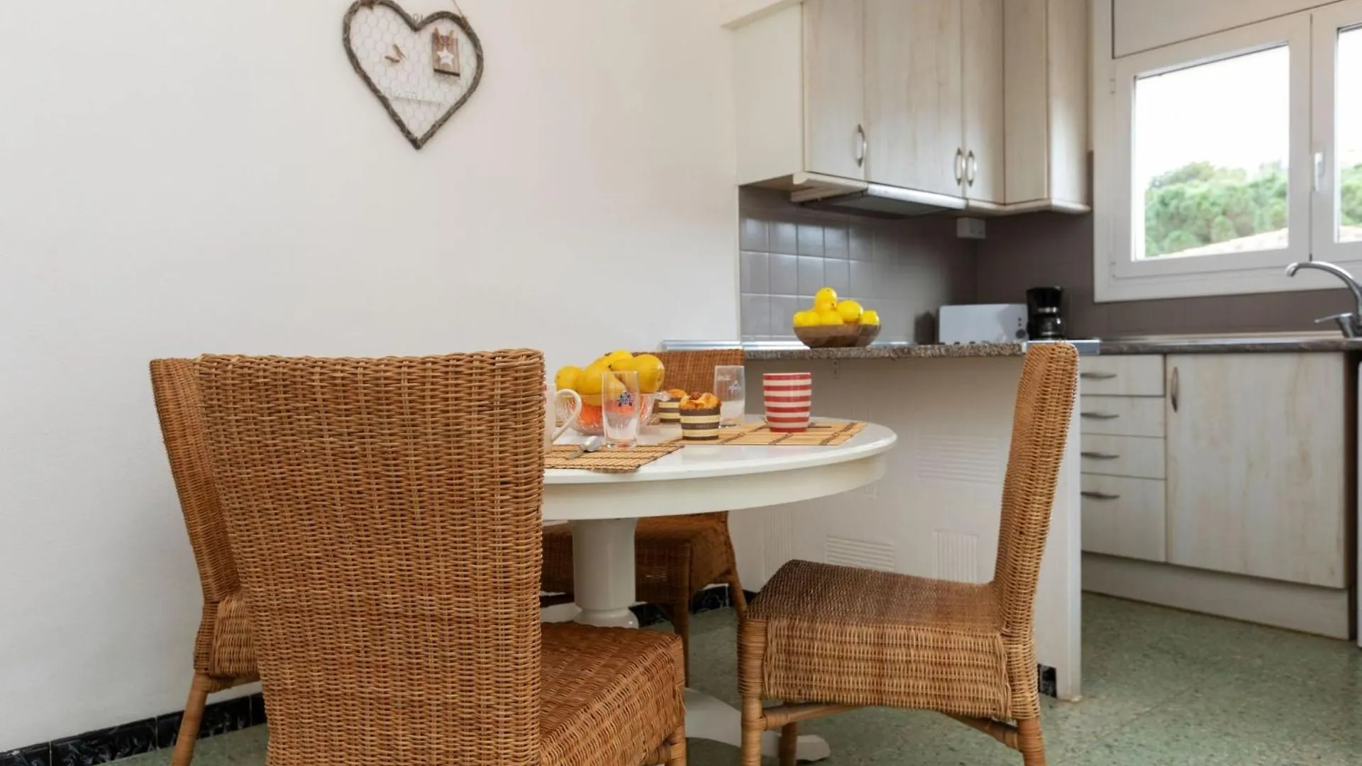 Apartment Gran Sol Llanca 0*,  Испания